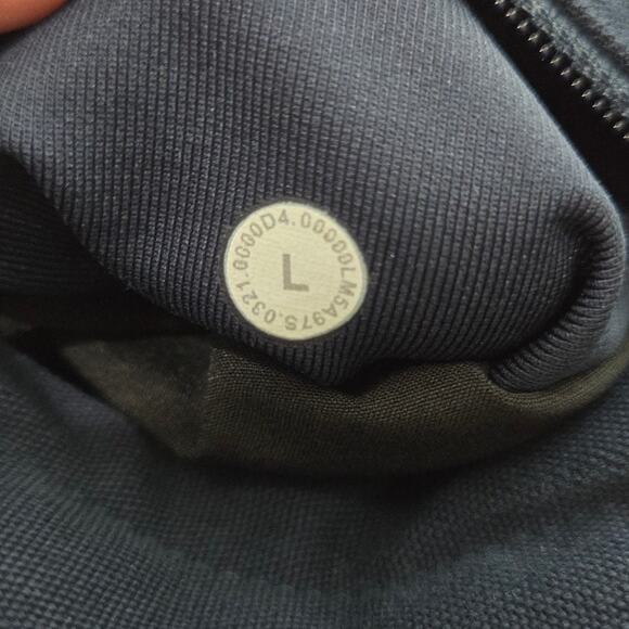 Lululemon True Navy Utilitech Bowline Pants Men's Large - Picture 6 of 9